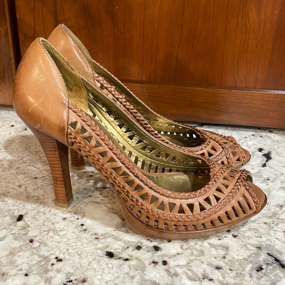 Guess leather peep toe heels